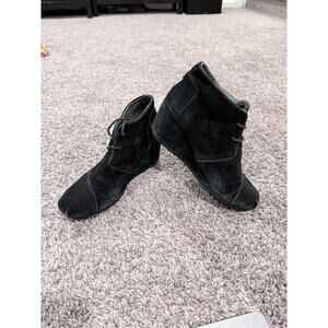 TOMS black suede like wedge boots
